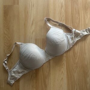 Natori Cream Lace Bra